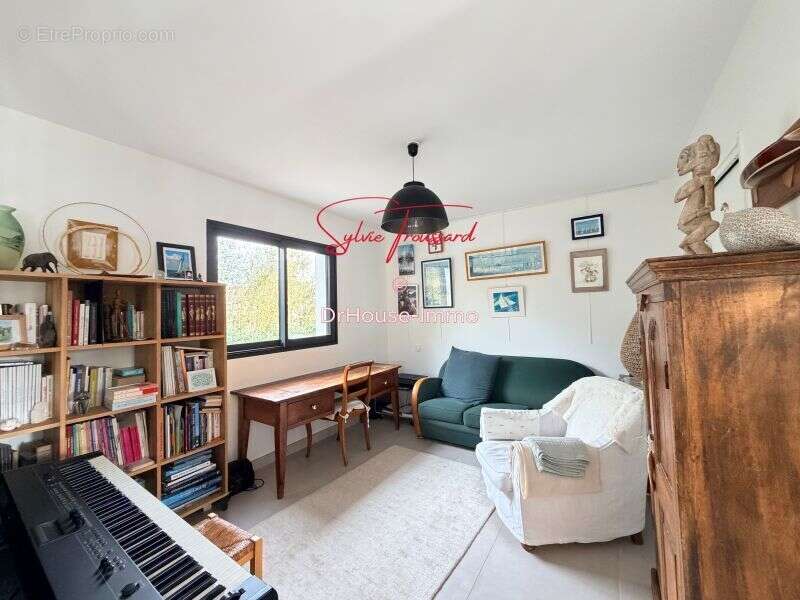 Maison 124 m² à La Teste-De-Buch  - photo 16