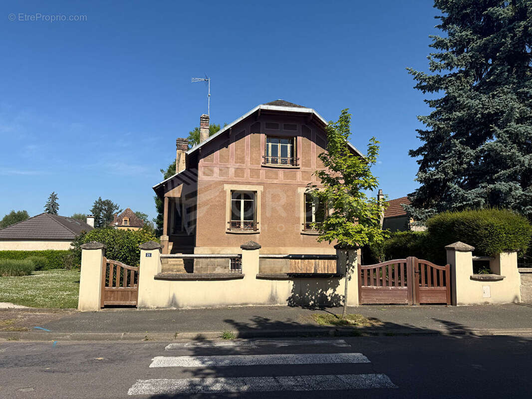 Maison à SAINT-FARGEAU