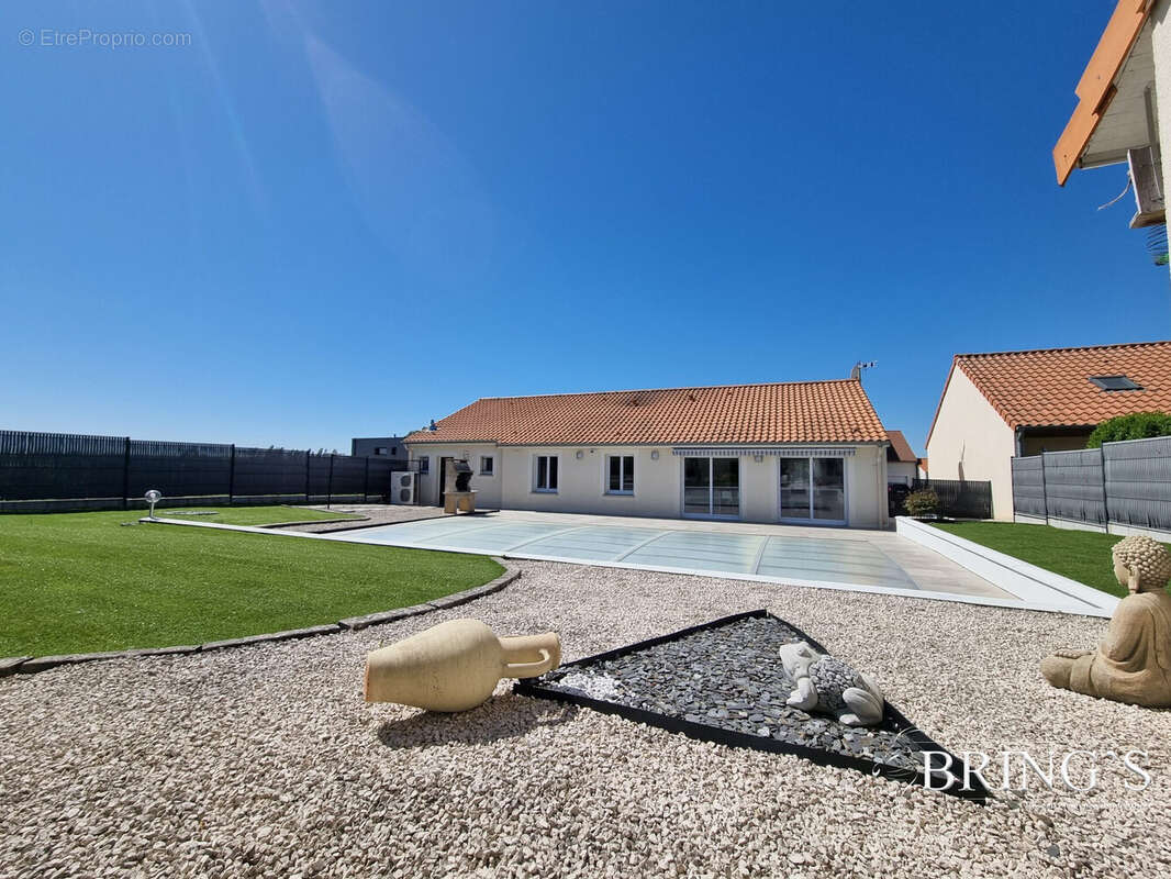 Maison à DELME
