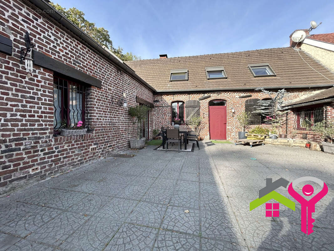 Maison à DOUCHY-LES-MINES