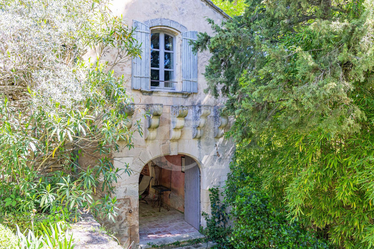 Maison à GORDES