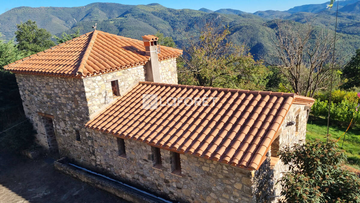 Maison à MONTFERRER