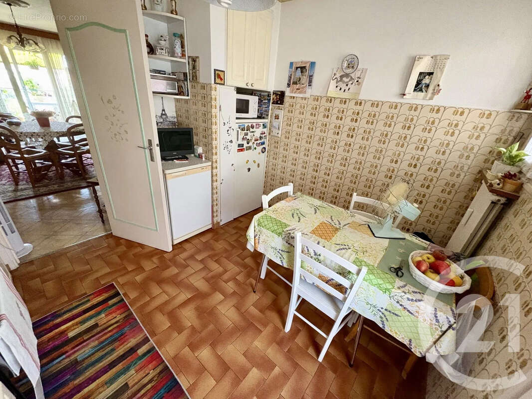 Appartement 62 m² à Six-Fours-Les-Plages  - photo 3