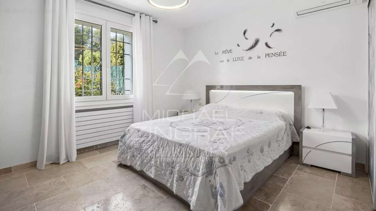 Maison à PEYMEINADE