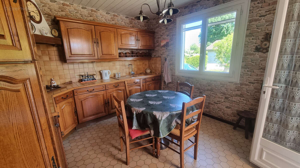 Maison à JUILLAN