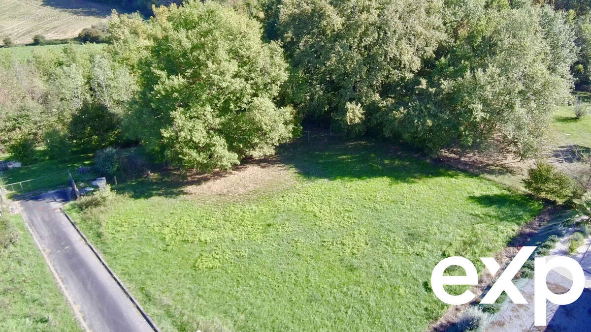 single Photo - Terrain à AUBIAC