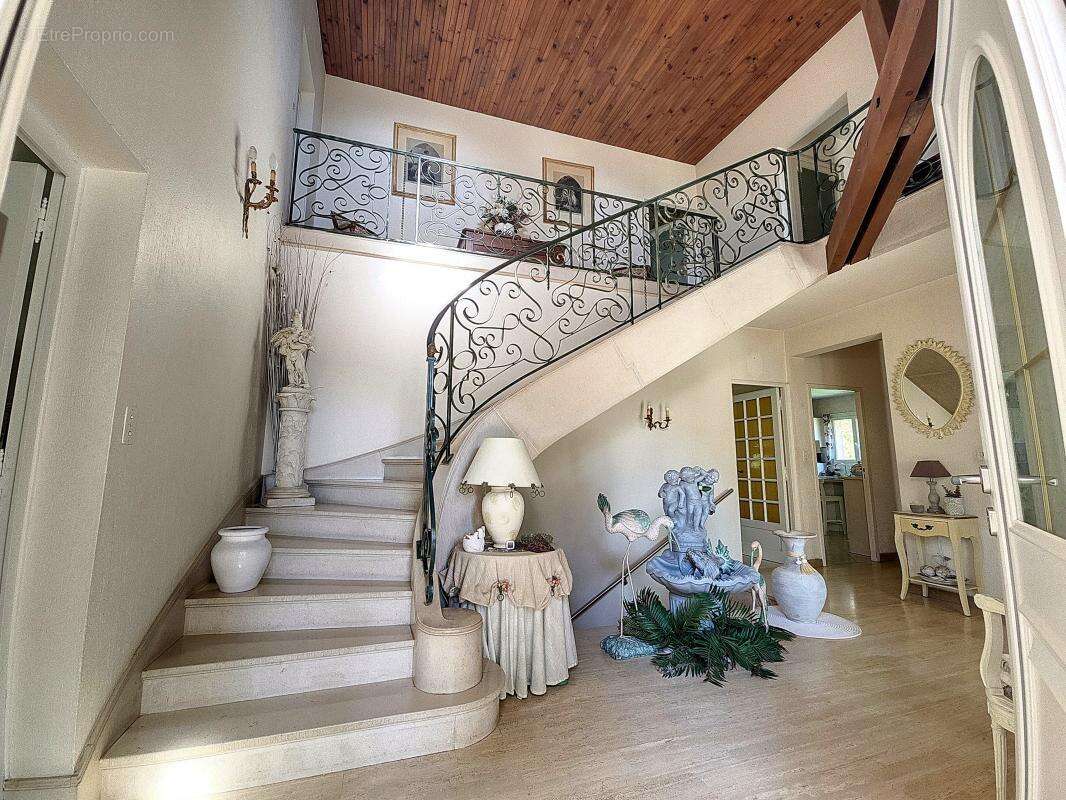 Maison à CHENOVE