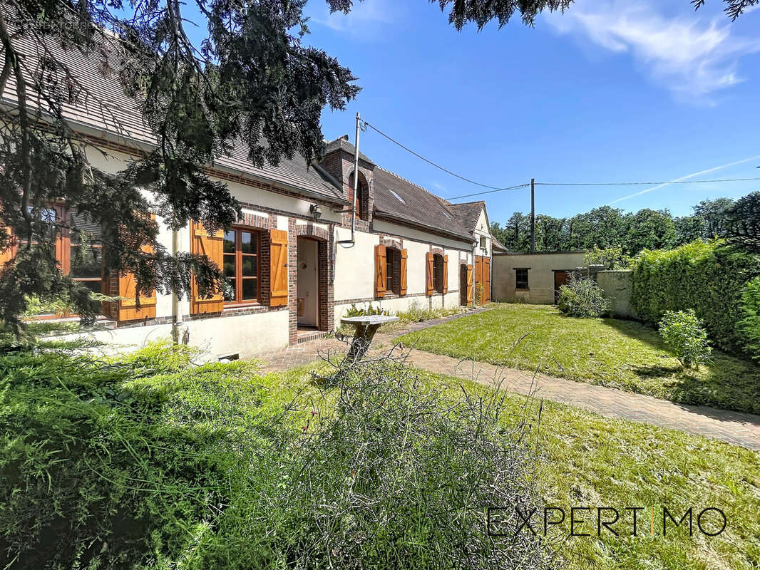 Maison à LE MESNIL-THOMAS