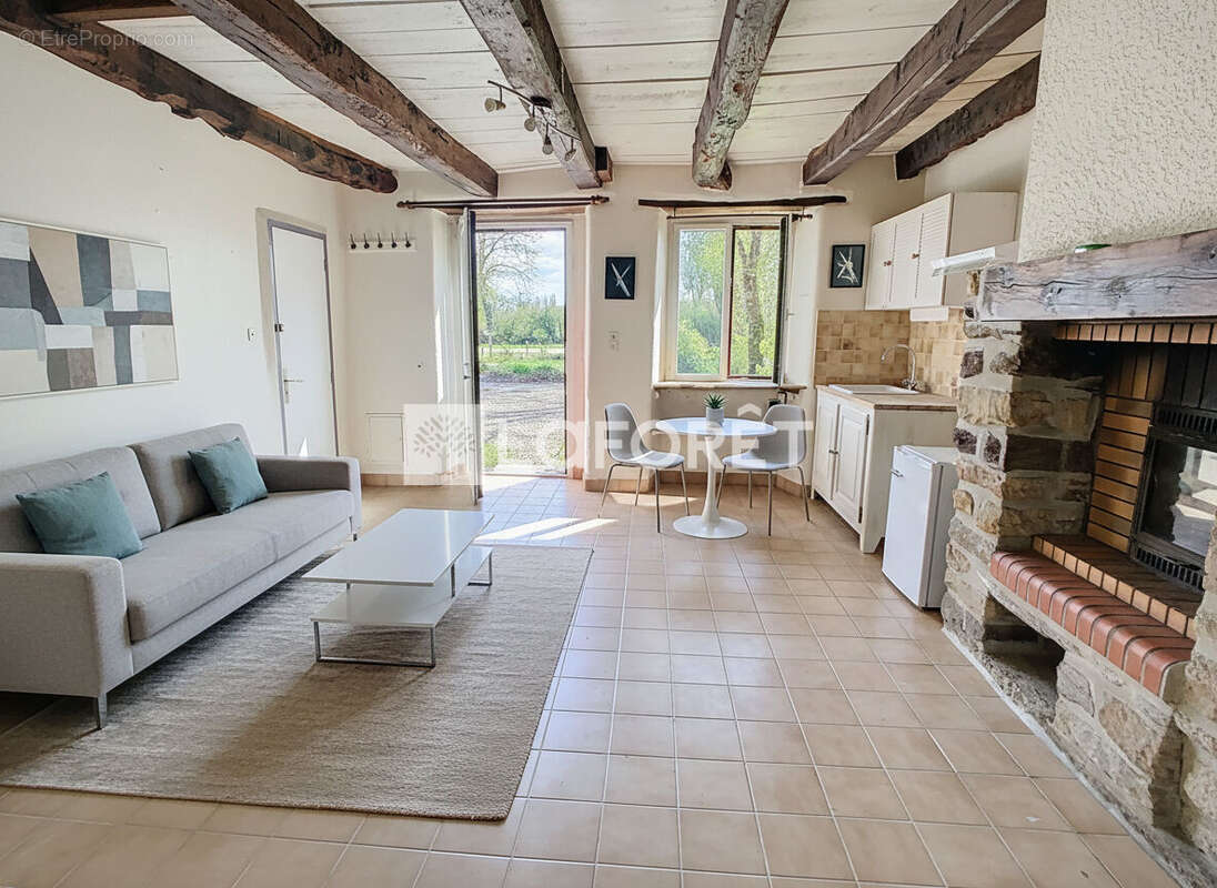 Maison à MAXENT