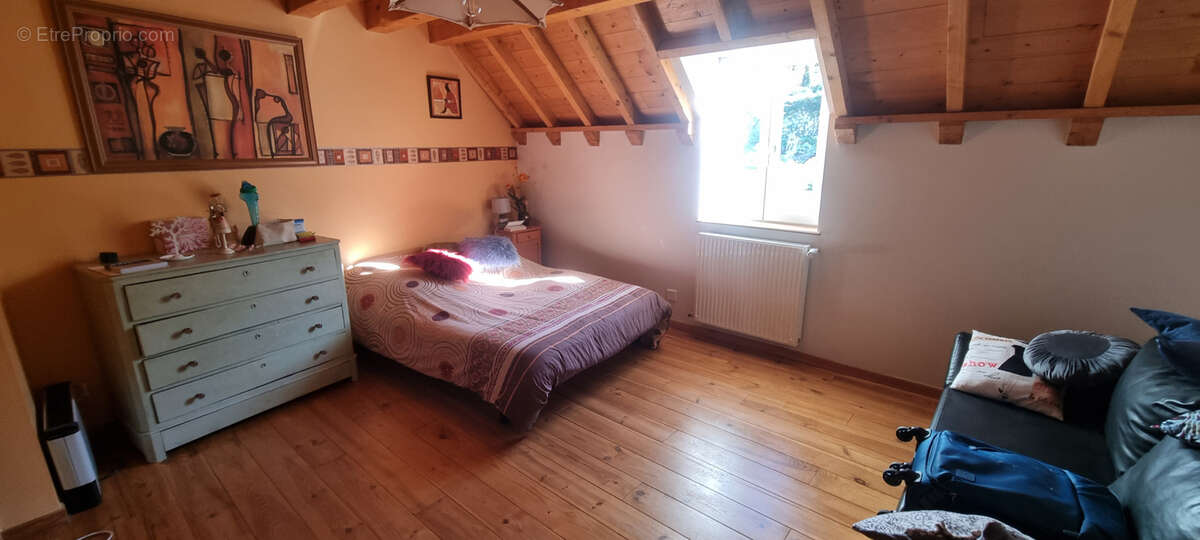 Maison à ENTRAYGUES-SUR-TRUYERE