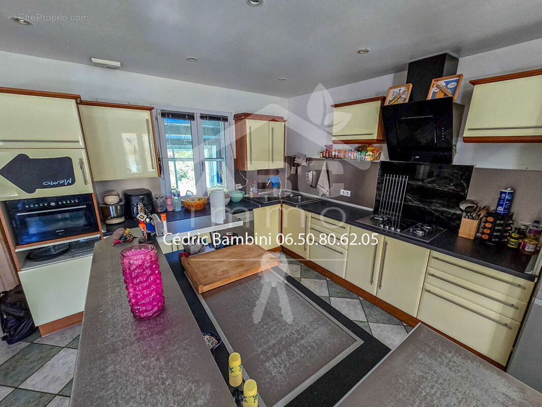 Maison à SAINT-MAXIMIN-LA-SAINTE-BAUME