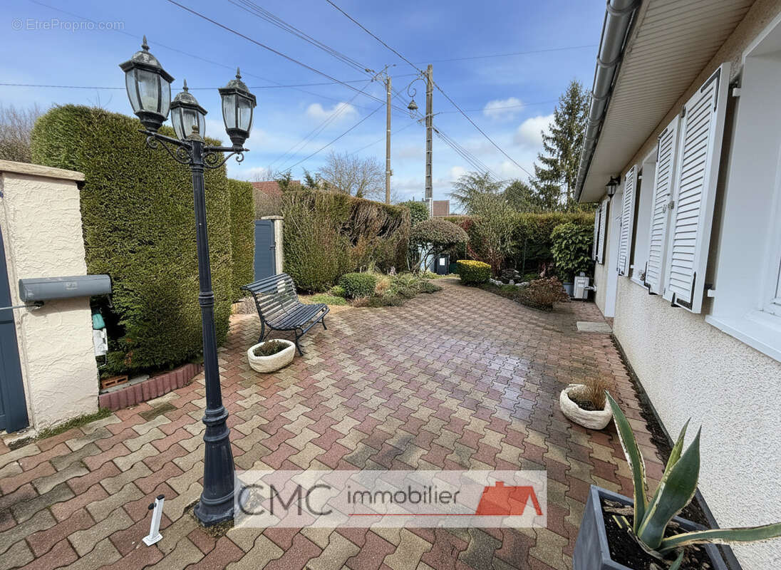 Maison 107 m² à Houx  - photo 19