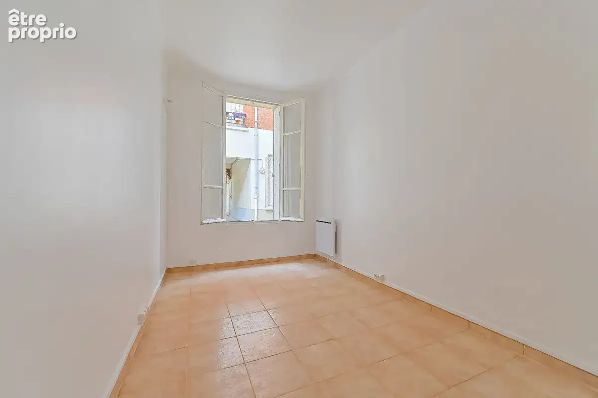 Studio à vendre en rez-de-chaussée à Paris - Réf 5391 - photo 6