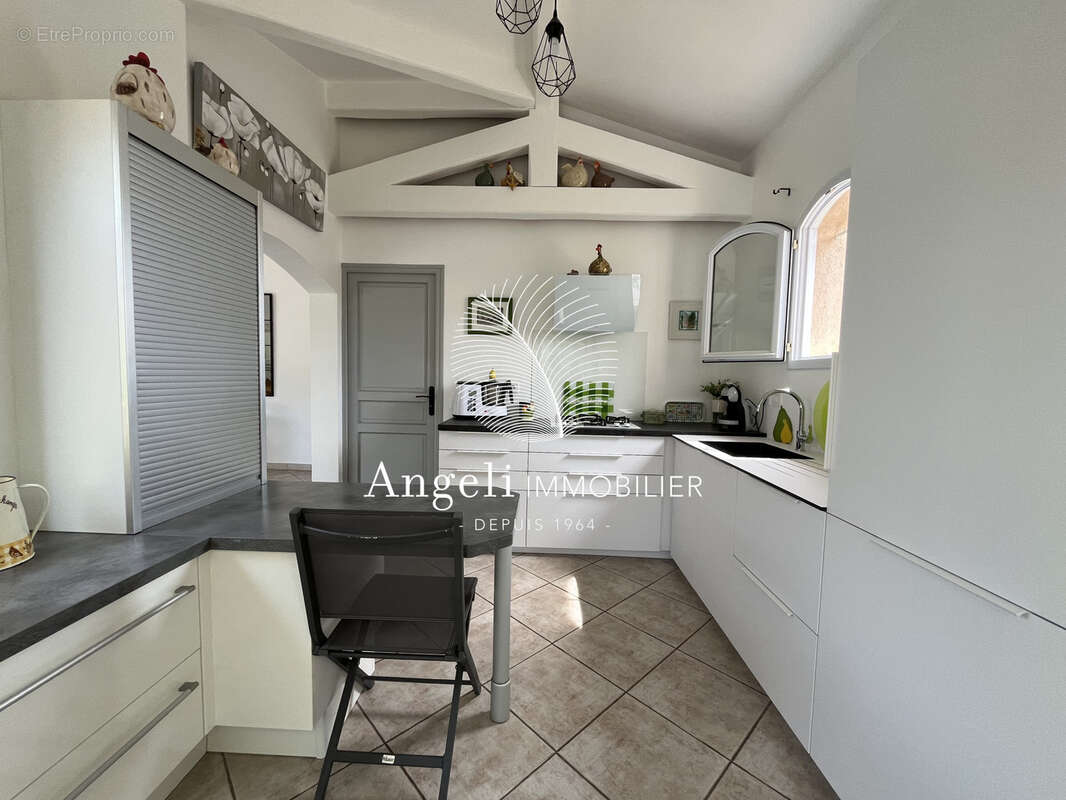 Maison à FREJUS