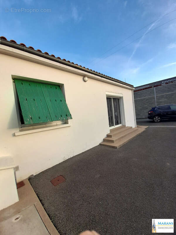 Baie DV volet électrique - Maison à LA RONDE