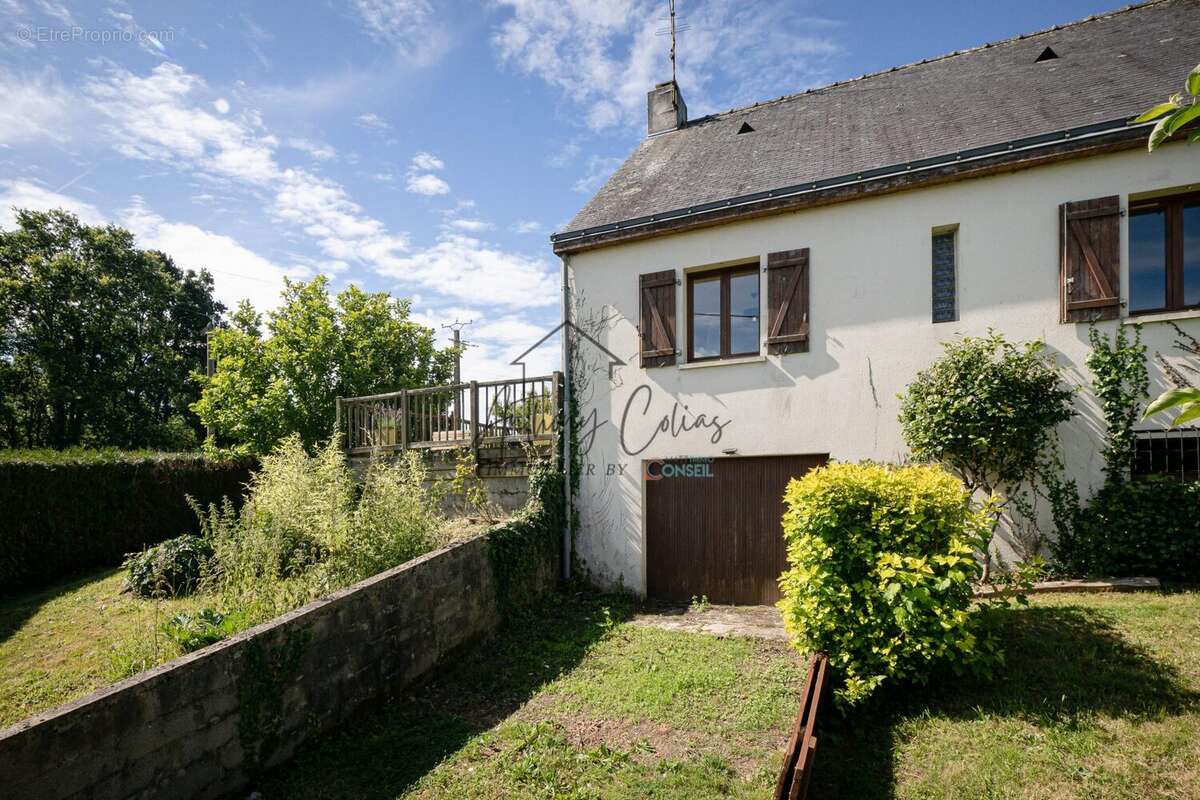 Maison à THEHILLAC