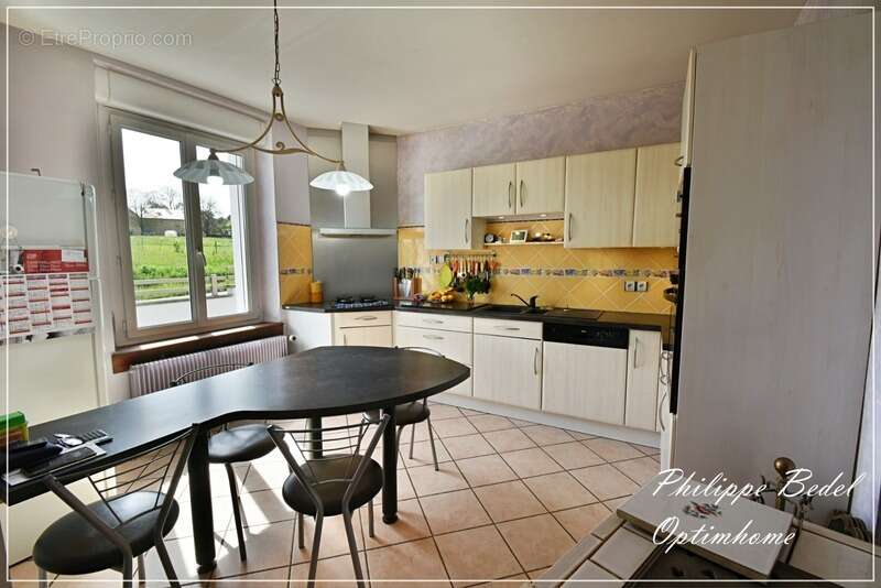 Proche lac de Pierre-Percée et Lunéville, maison entièrement rénovée de plus de 190 m² avec gros potentiel ! - photo 9