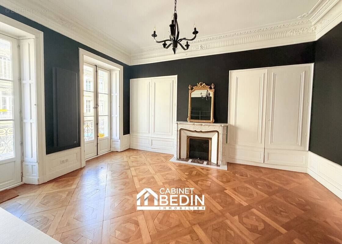 Appartement à BORDEAUX