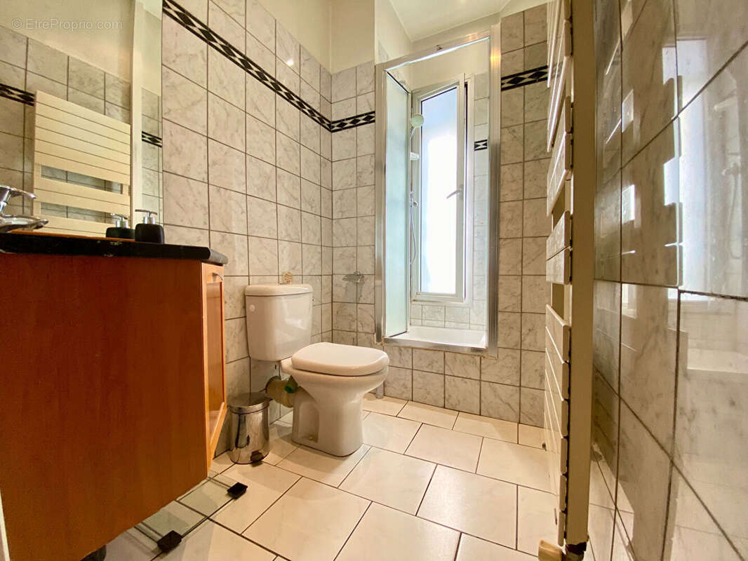Appartement à MARSEILLE-8E