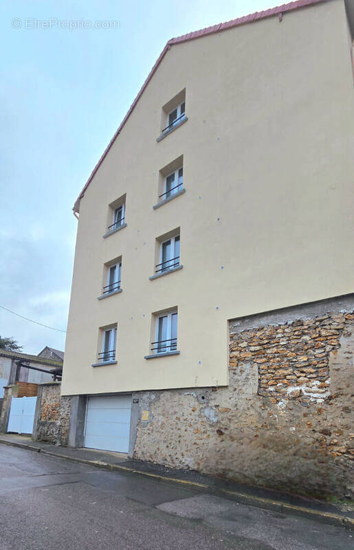 Appartement à LA FERTE-SOUS-JOUARRE