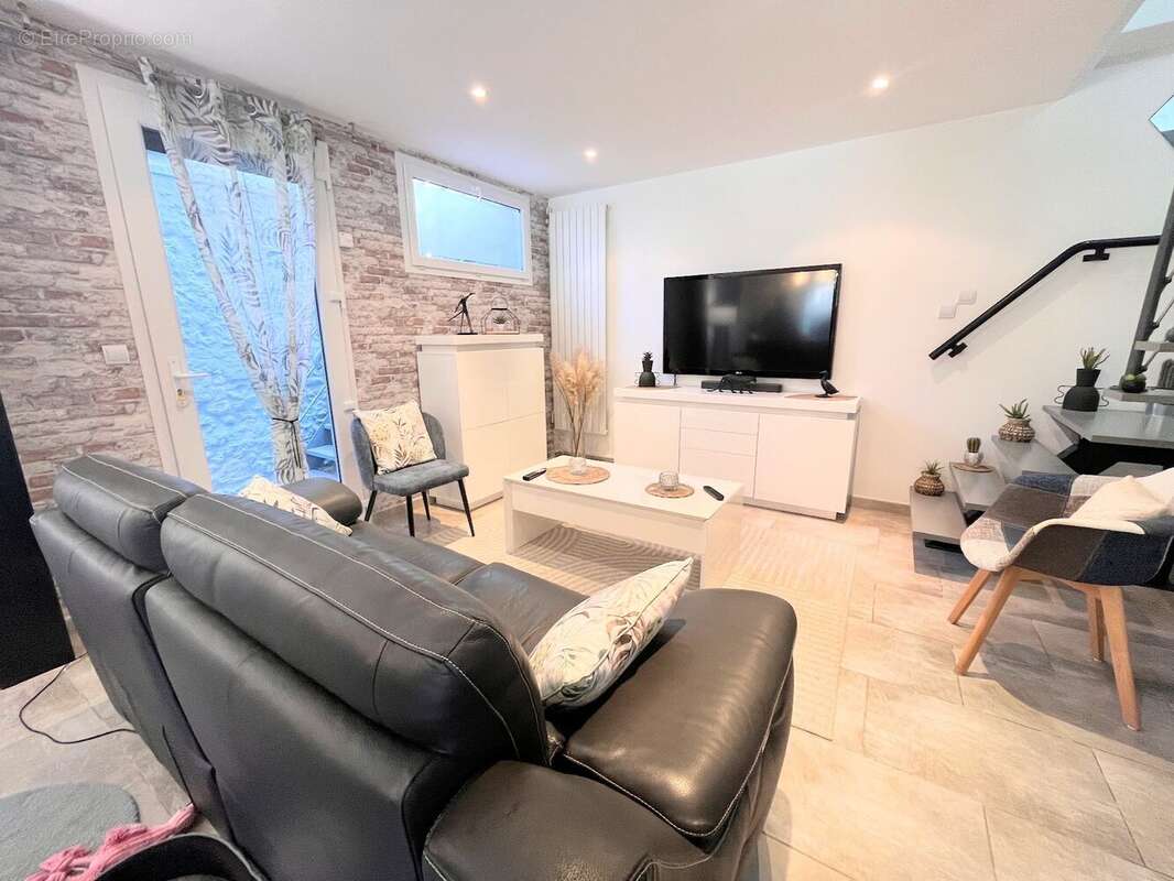 Maison 75 m² à Saint-Leonard  - photo 7