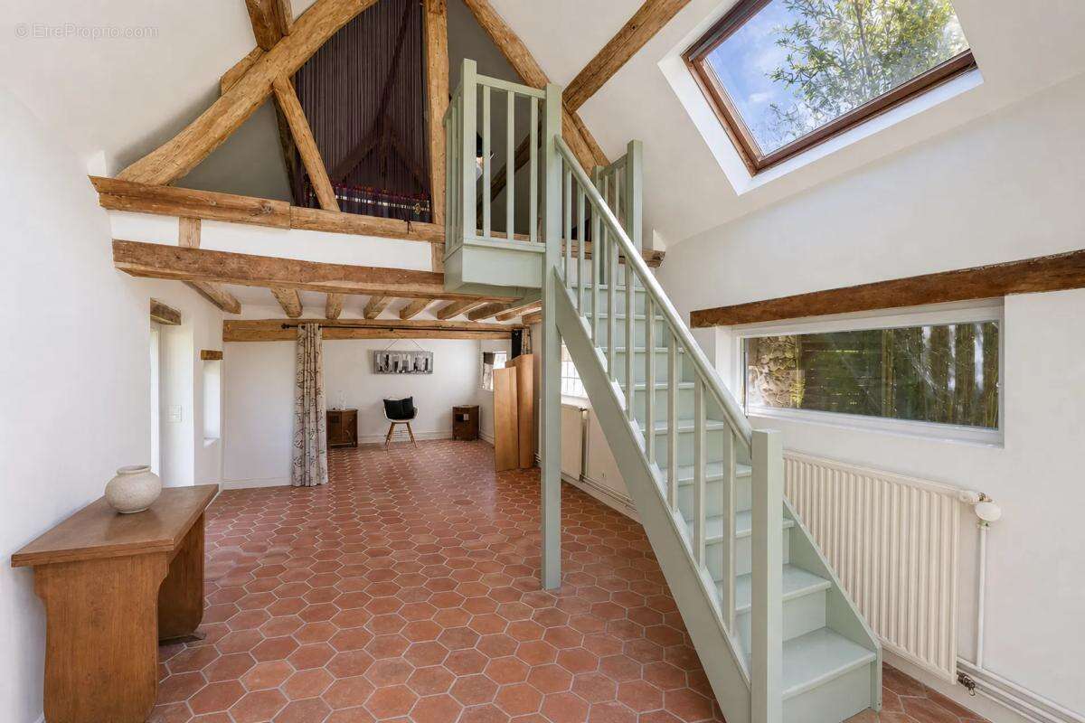 Maison à CROISILLES