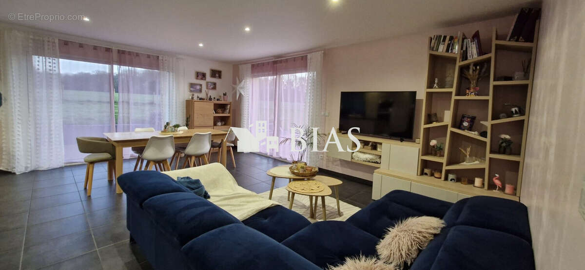 Maison à VOISCREVILLE