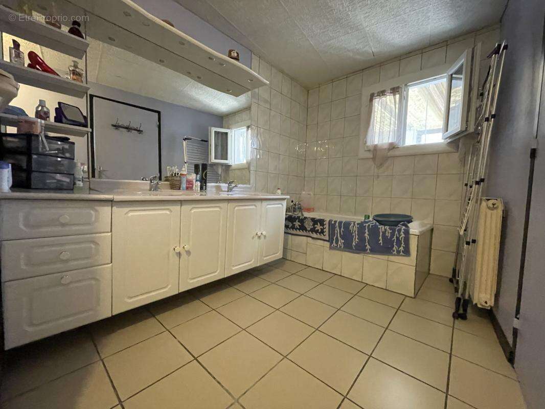 Maison à CHATELLERAULT