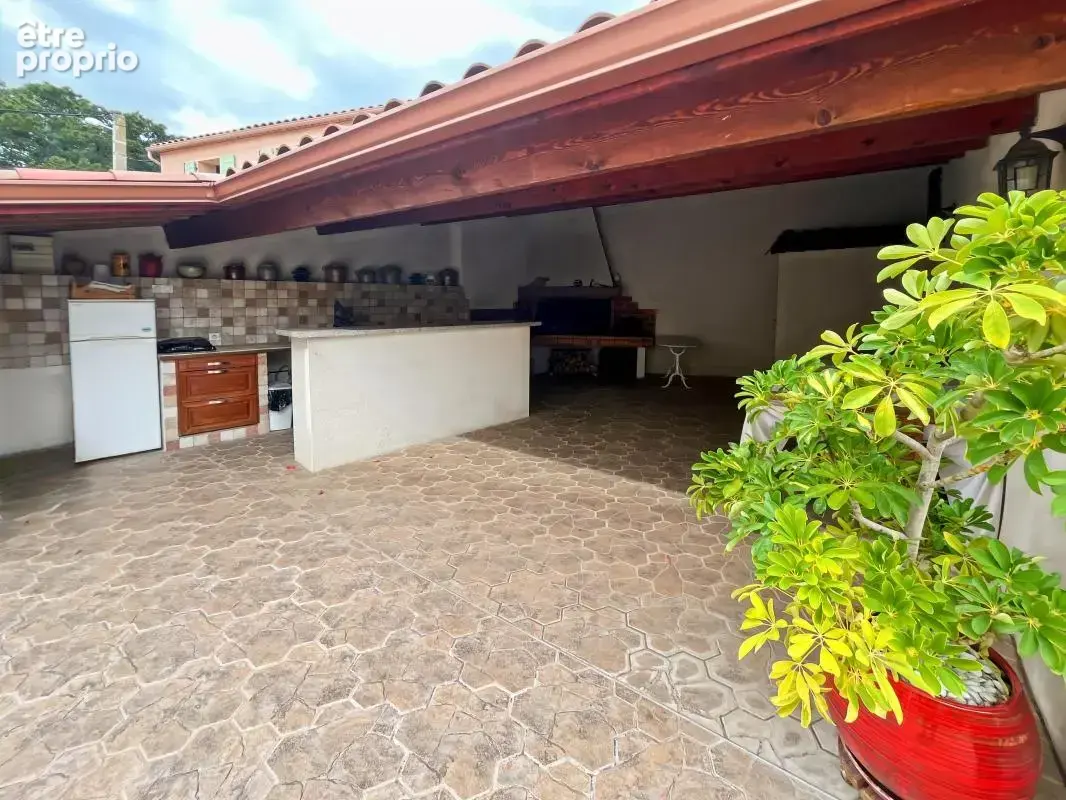À vendre : Maison de maître d’exception à Quarante  - photo 17