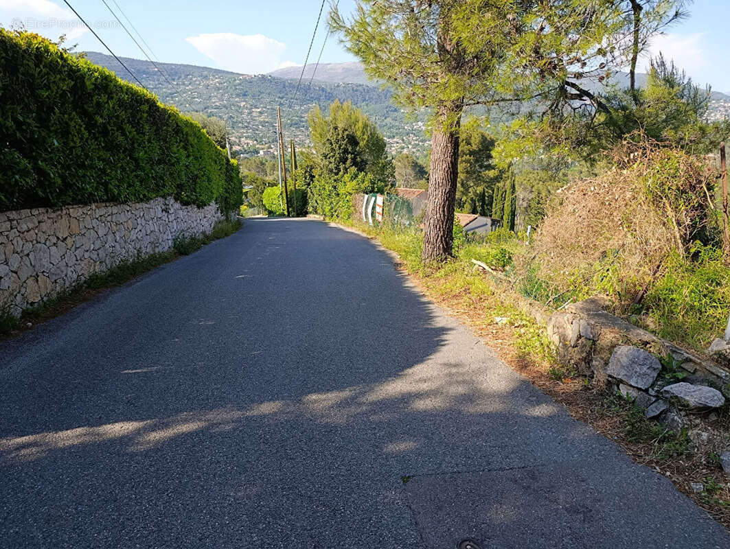 Terrain à PEYMEINADE