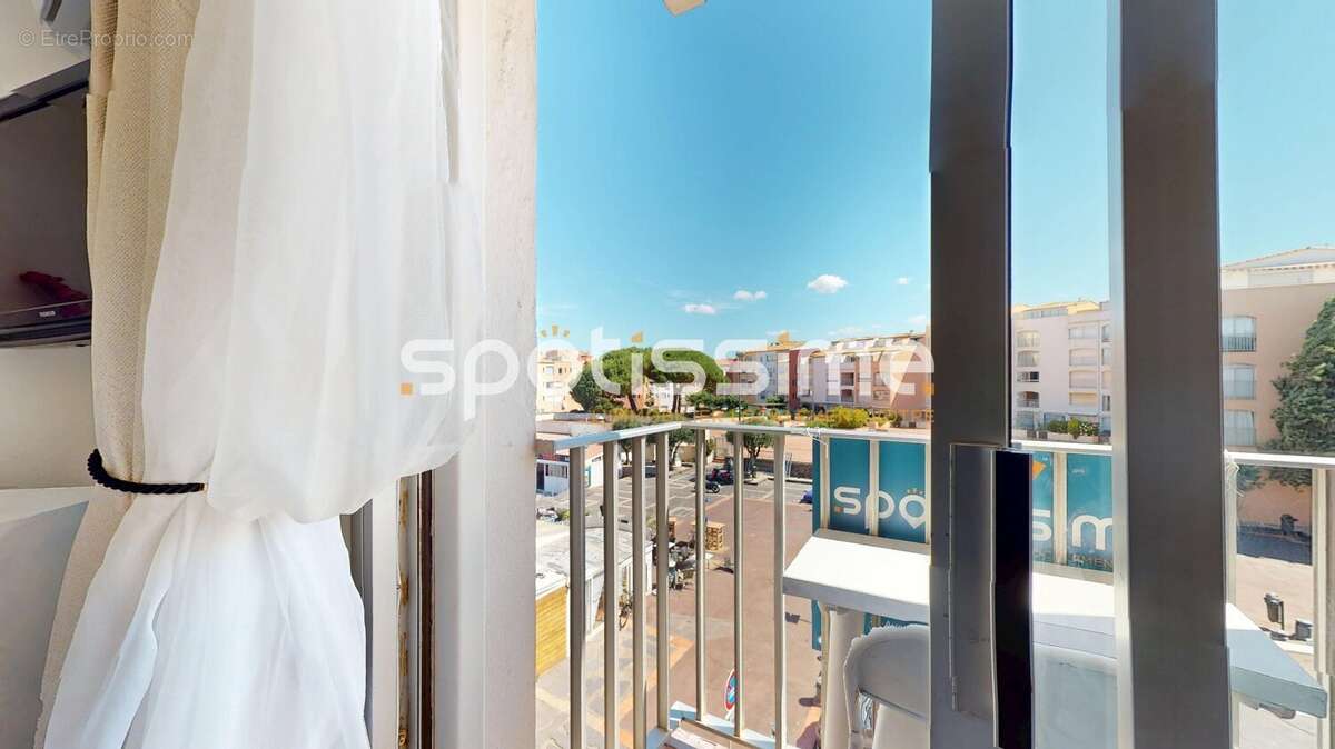 Studio climatisé avec ascenseur, piscine et gardien  Centre Port du Cap d'Agde - photo 7
