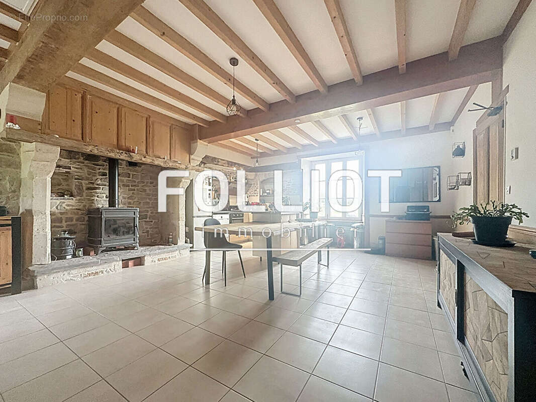 Maison à SORTOSVILLE-EN-BEAUMONT