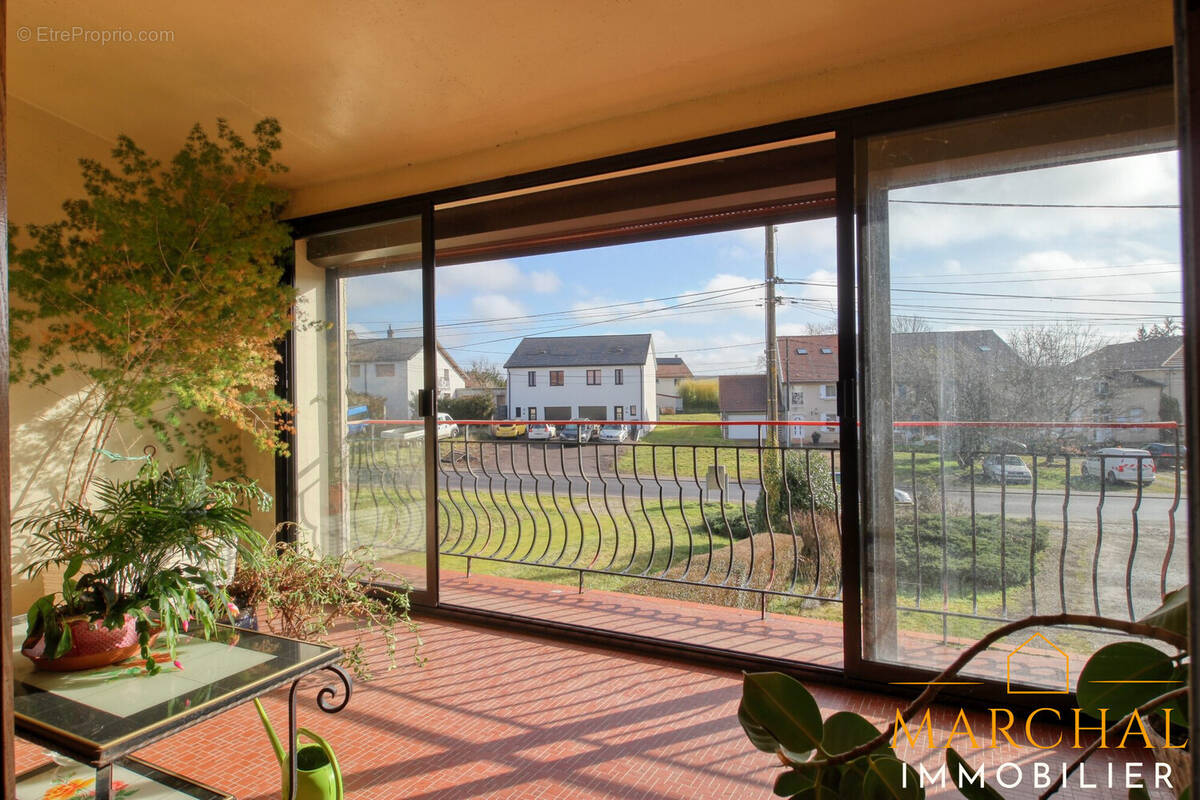 Appartement à REMILLY