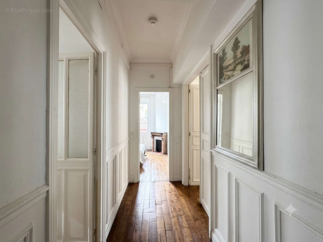 Appartement 3 pièces 64m2 - Très lumineux - Paris 15 - photo 6