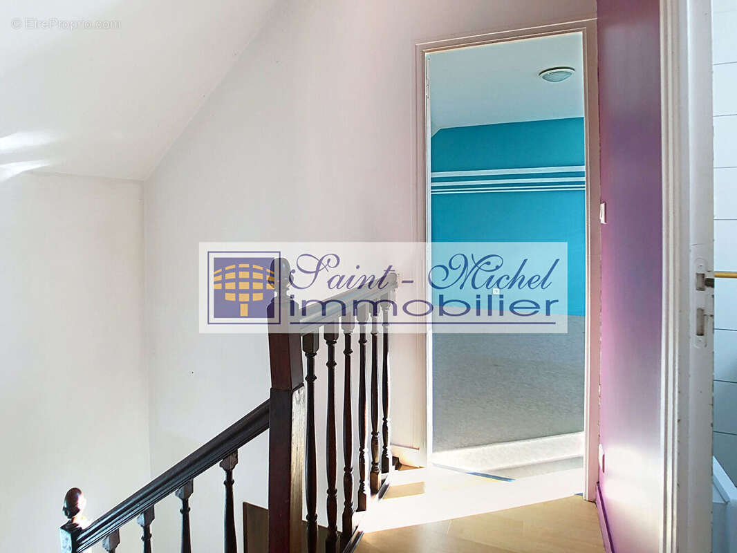 Maison à SAINT-THURIEN