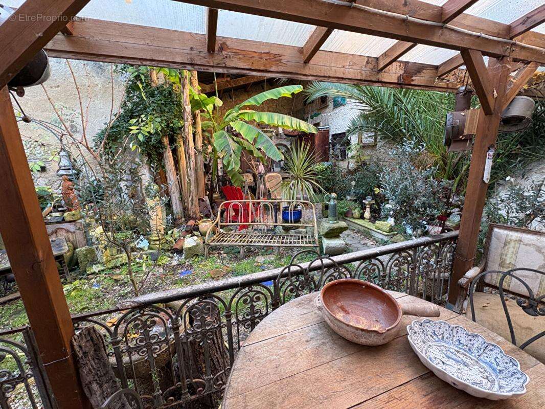 Maison à VILLEFRANCHE-DE-LONCHAT