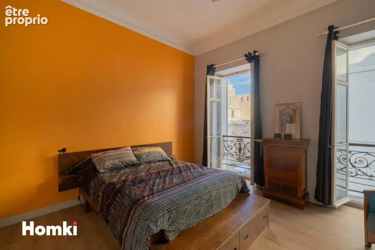 Appartement T3 de 88 m² à Marseille 13007, Rue du Commandant Lamy - photo 7
