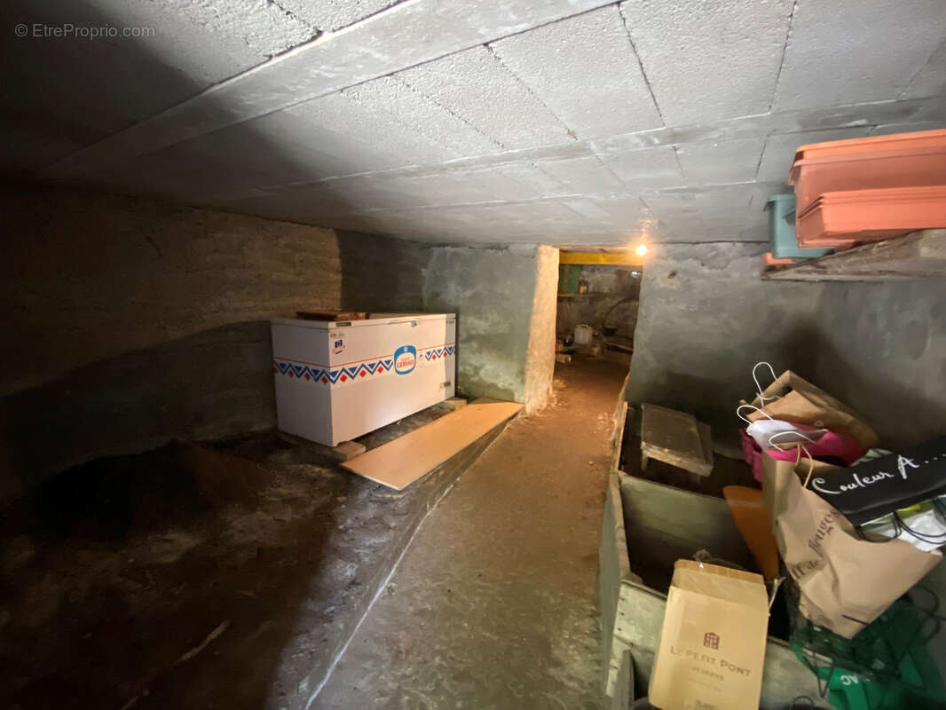 Maison à SAINT-ALBAN-DES-HURTIERES