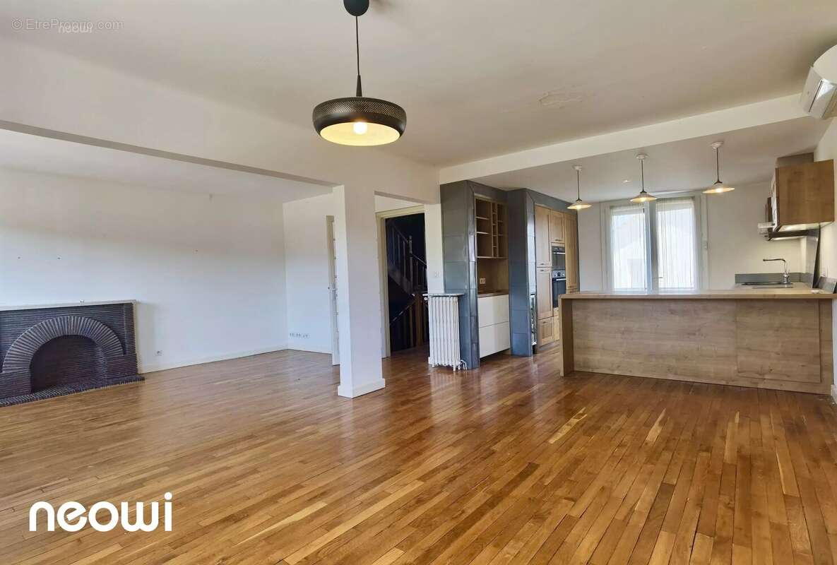 Maison T6  avec piscine - photo 2