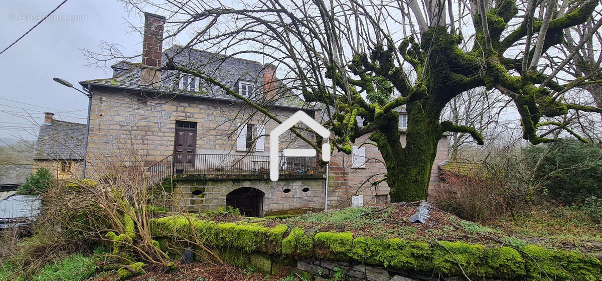 Maison à OBJAT
