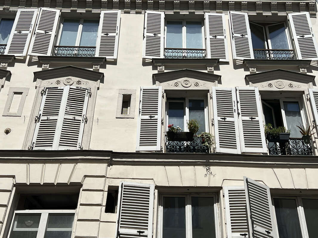 Appartement à PARIS-10E