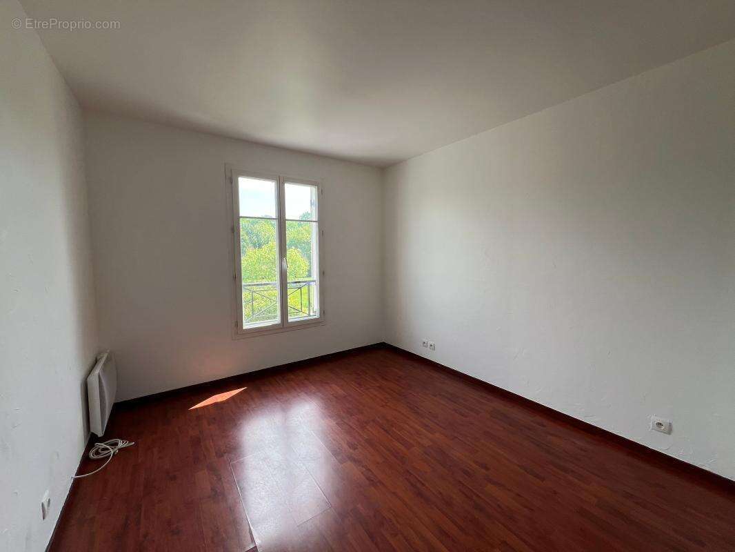Appartement à MAGNY-LE-HONGRE
