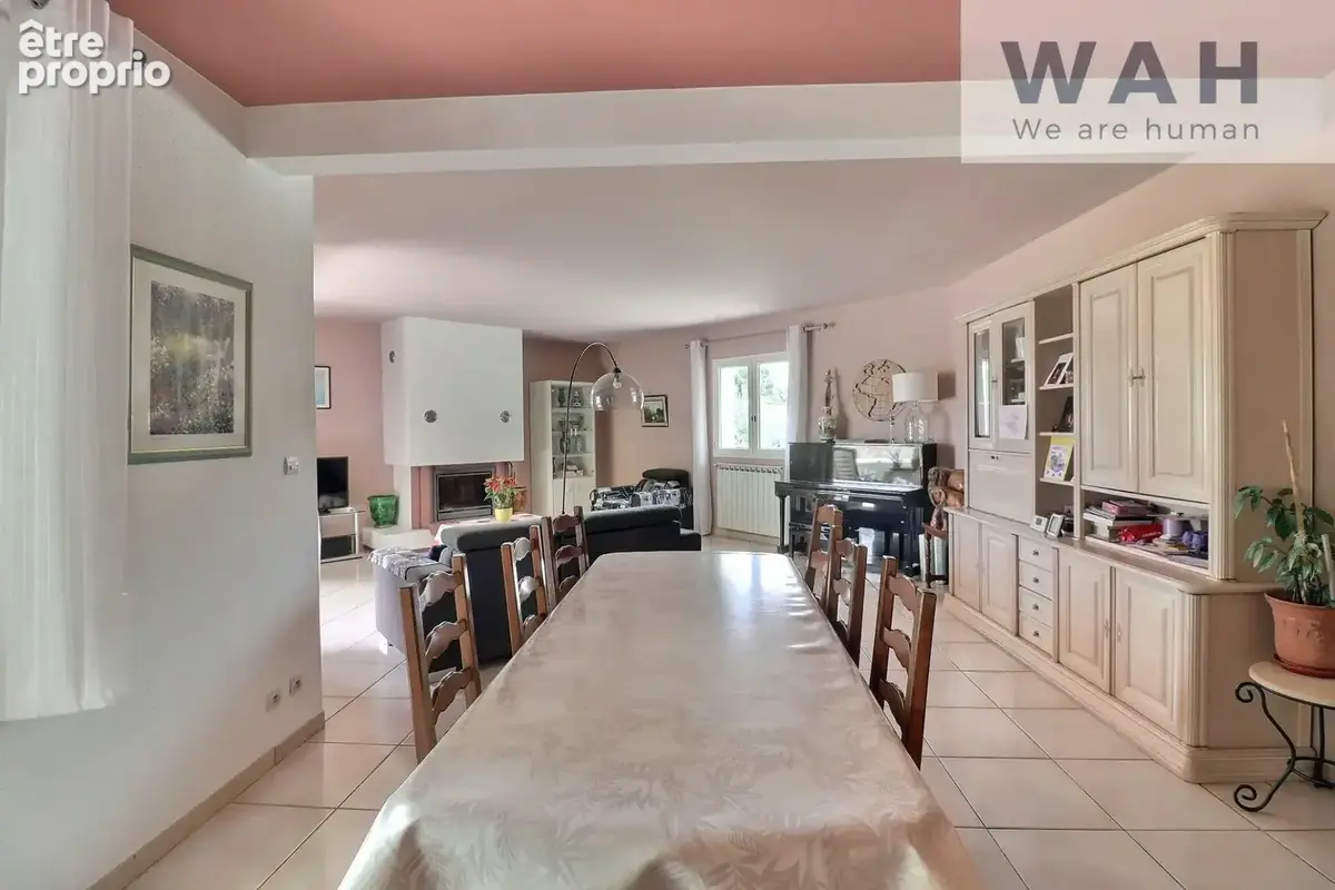 VENTE MAISON 5 P 158 m2 avec piscine + dépendance de 47 m2 à - photo 16