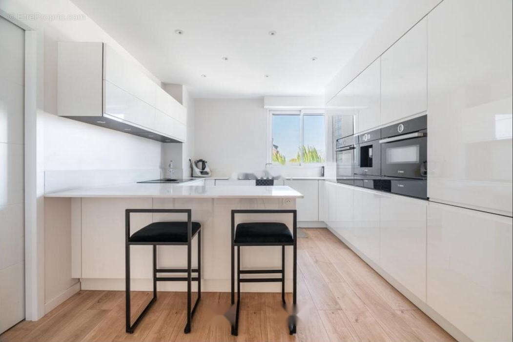 Appartement à ENGHIEN-LES-BAINS