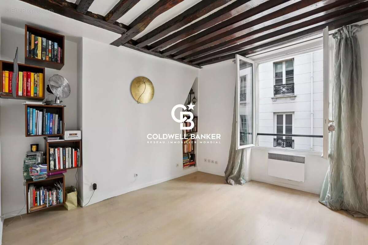 Appartement à PARIS-7E