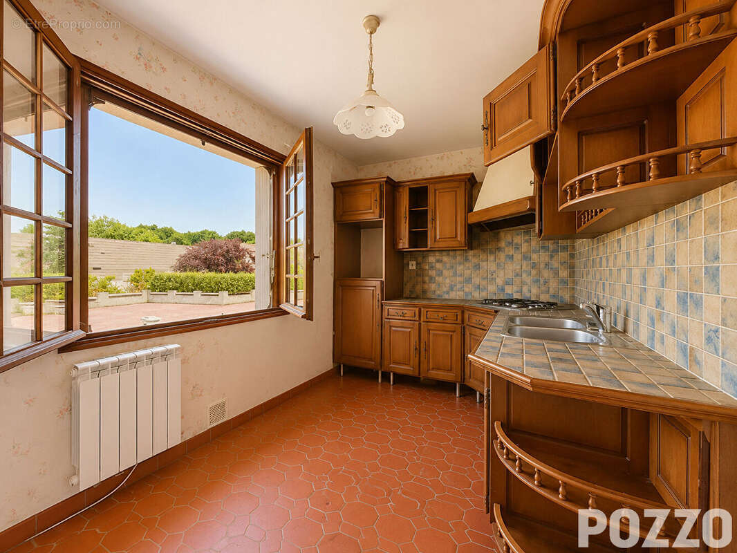 A vendre : Maison de 102m² à rénover à Bréville-sur-Mer (50290) - photo 6