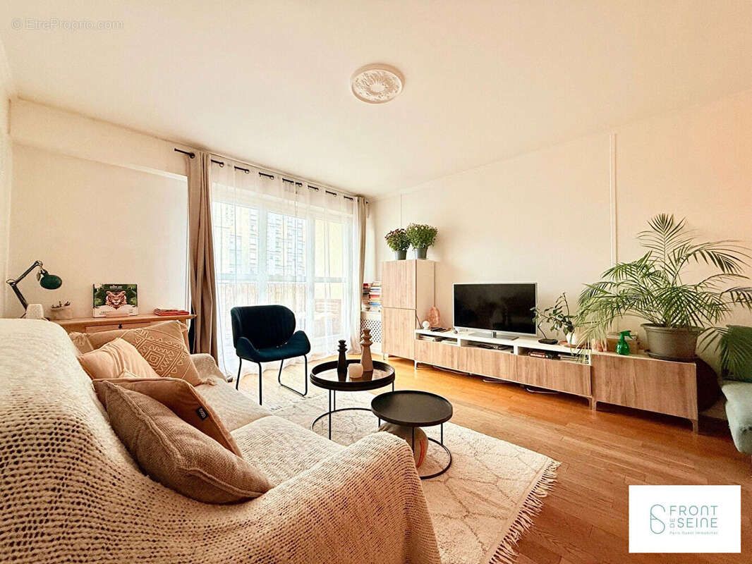 Appartement à NANTERRE