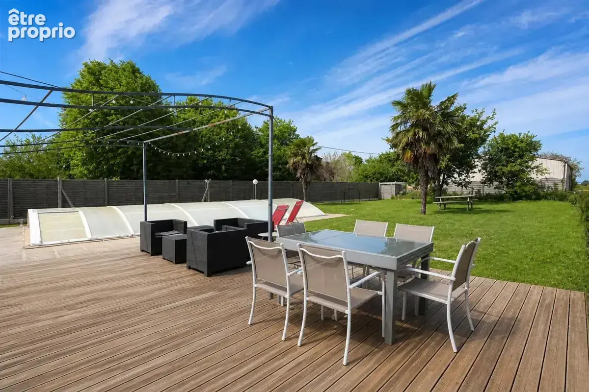 Maison de 10 pièces à Retiers avec jardin - photo 3