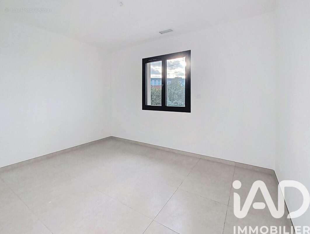 Photo 9 - Maison à SORGUES