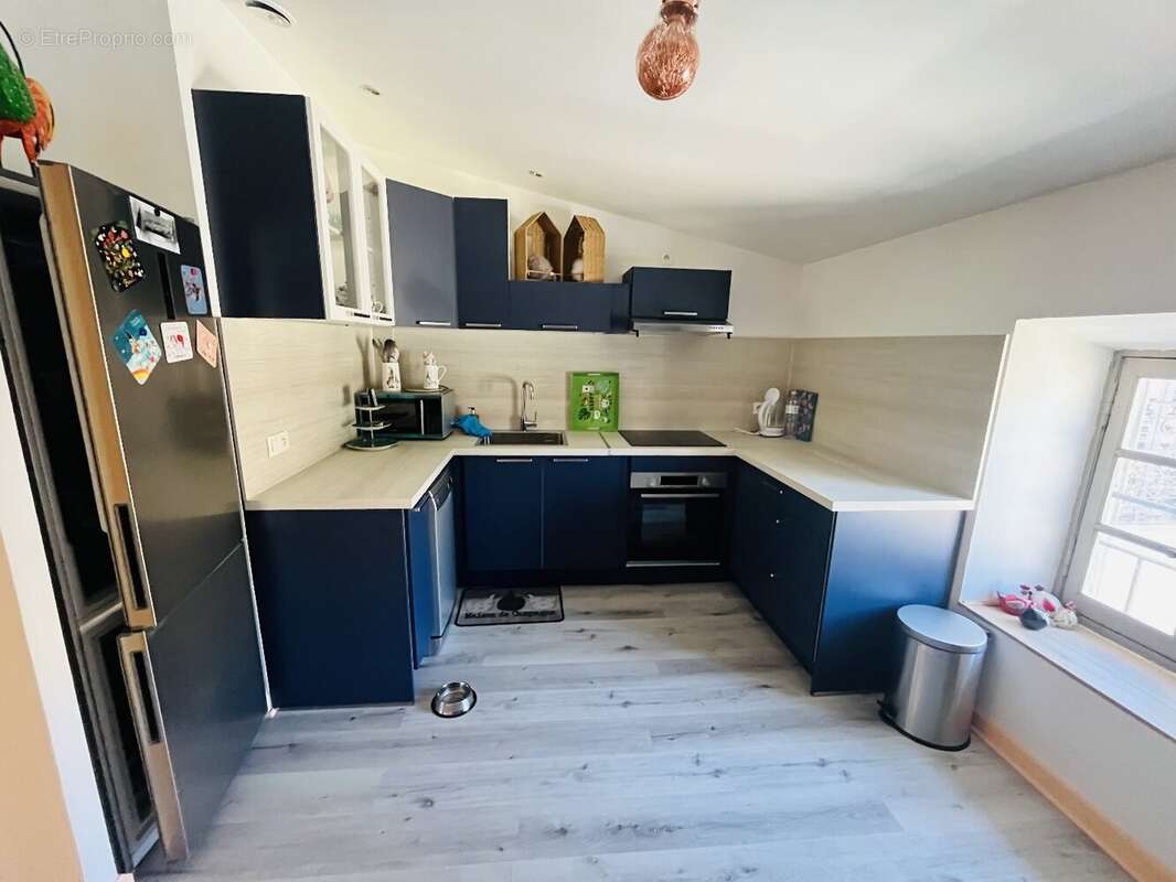 Spacieux appartement de type 4 totalement renove - photo 5